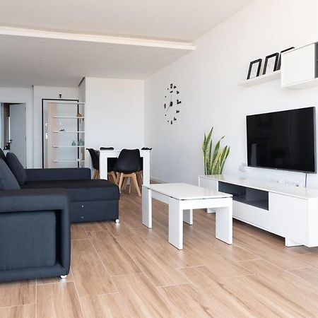 3 Bdr Aprt, Best Seaview, Rooftop Pool - Lcgr Praia Exterior photo